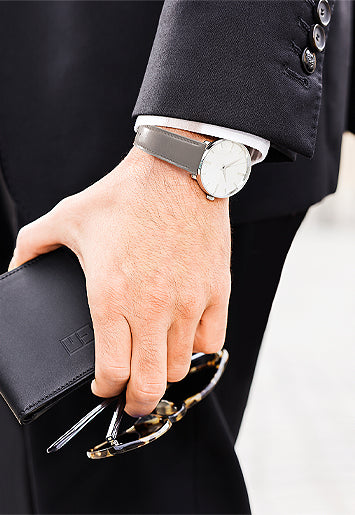 Men & Women > Grey watch strap collection