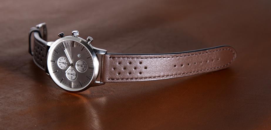 Bracelet montre en crocodile brun - Maroquinerie de luxe sur mesure