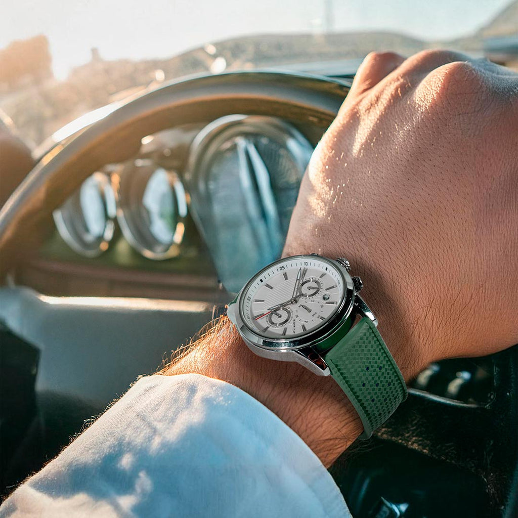 montres Hamilton au style sportif kaki